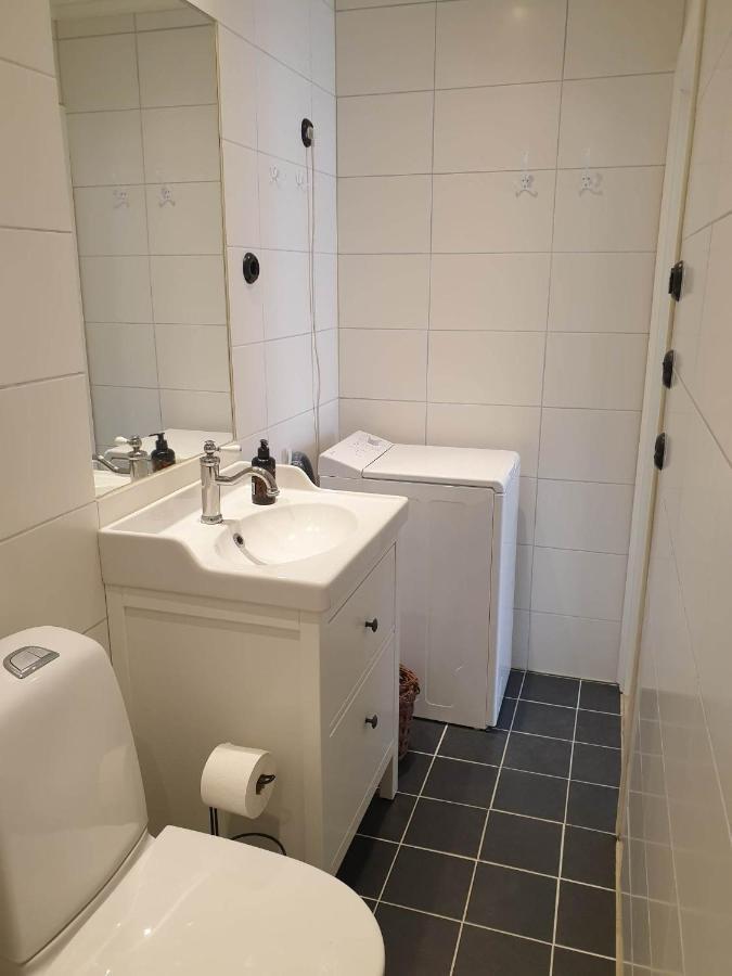 Vaelrenoverad Fin Laegenhet I Charmigt Omrade Soderhamn Exterior photo